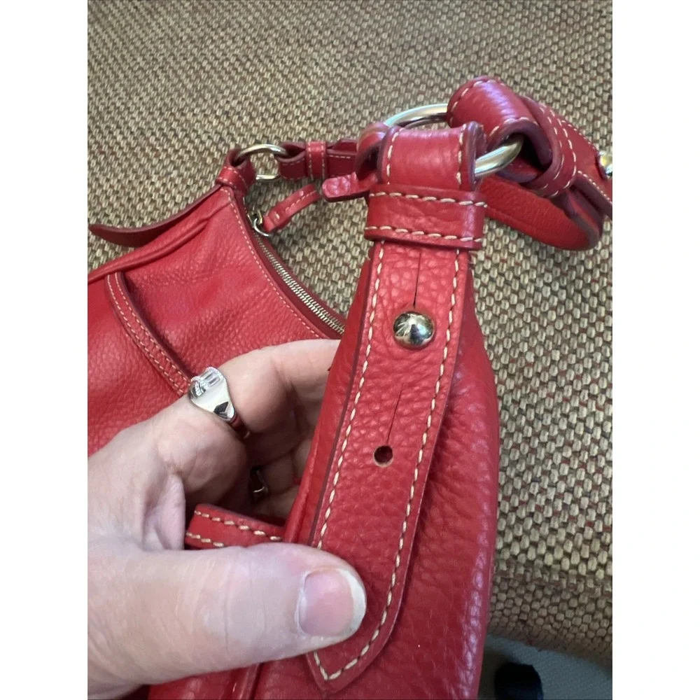 Vtg Dooney & Bourke Red Red Purse Collins Bag Very NICE Shoulder 100% Leather